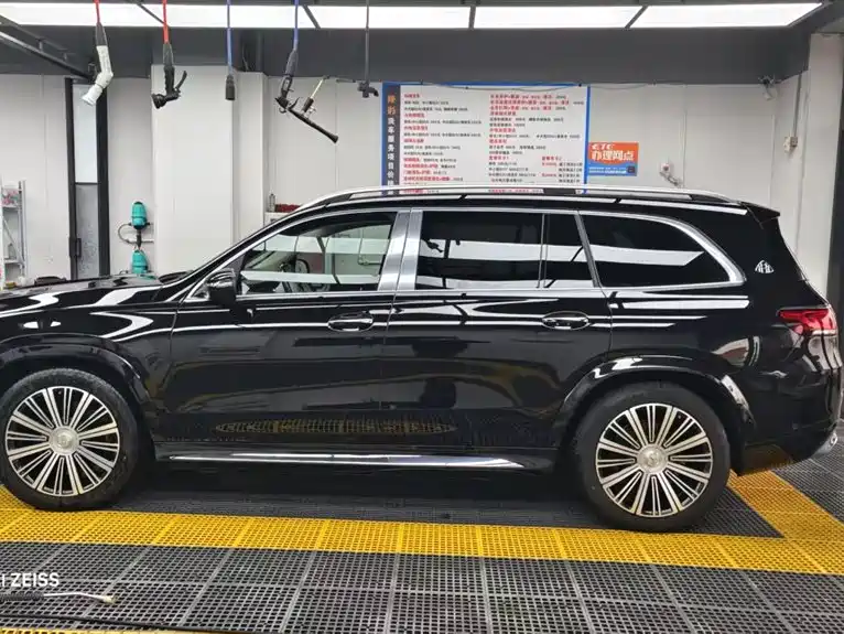 Mercedes-Benz GLS 2023 — фото 4