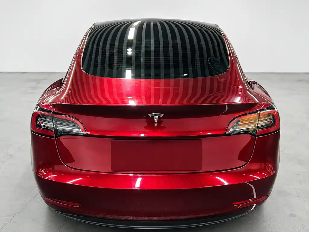 Tesla Model 3 2022 — фото 8