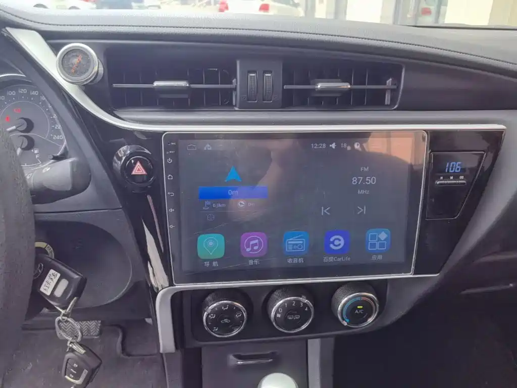 Toyota Corolla 2017 — фото 13