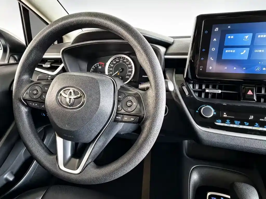 Toyota Corolla 2022 — фото 18