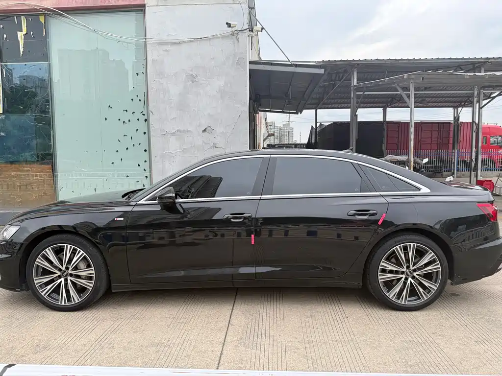 Audi A6L 2023