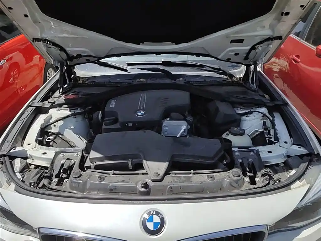 BMW 3 Series GT 2016 — фото 16