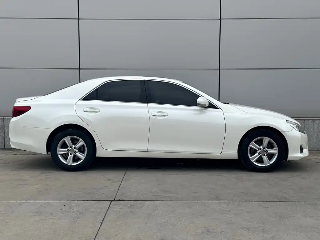 Toyota Reiz 2017