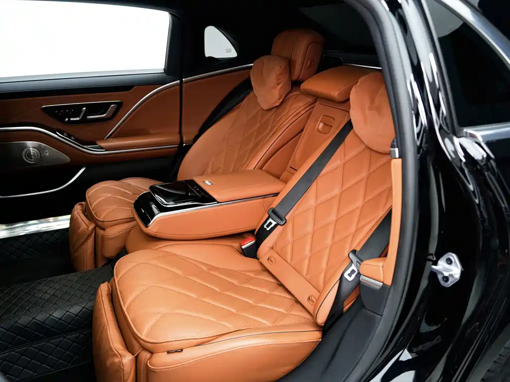 Mercedes-Benz Maybach S-Class 2023 — фото 16