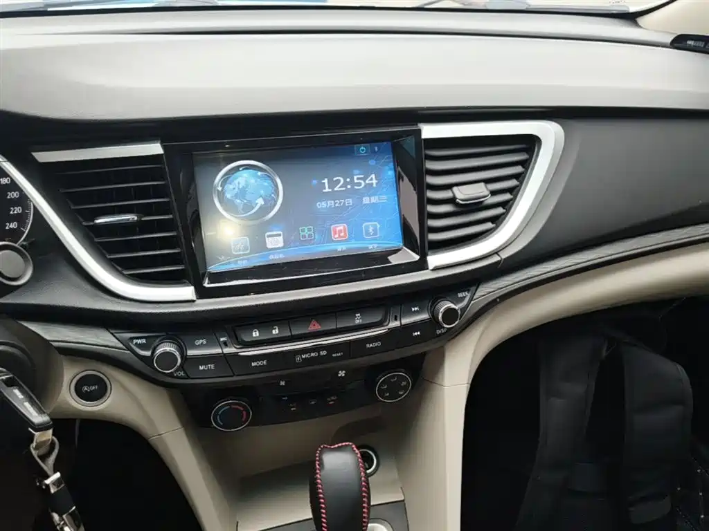 Buick Excelle 2016 — фото 13