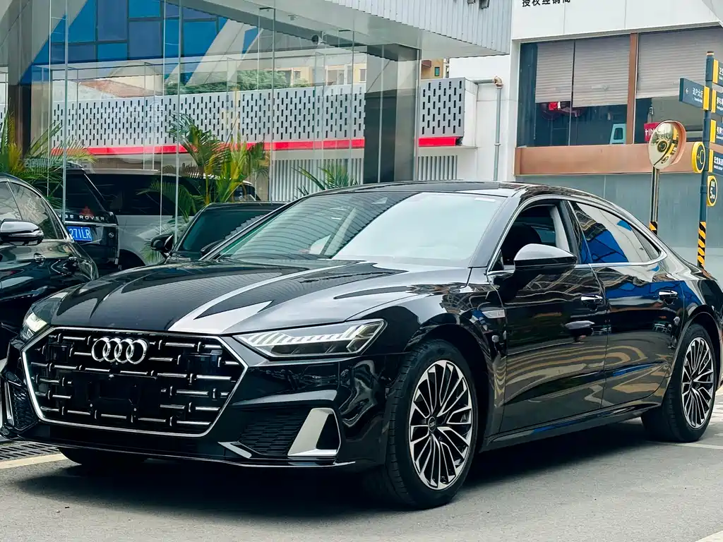 Audi A7L 2025