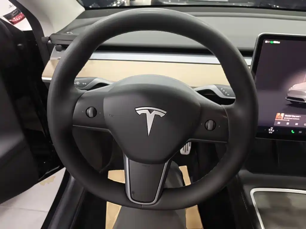 Tesla Model Y 2022 — фото 11
