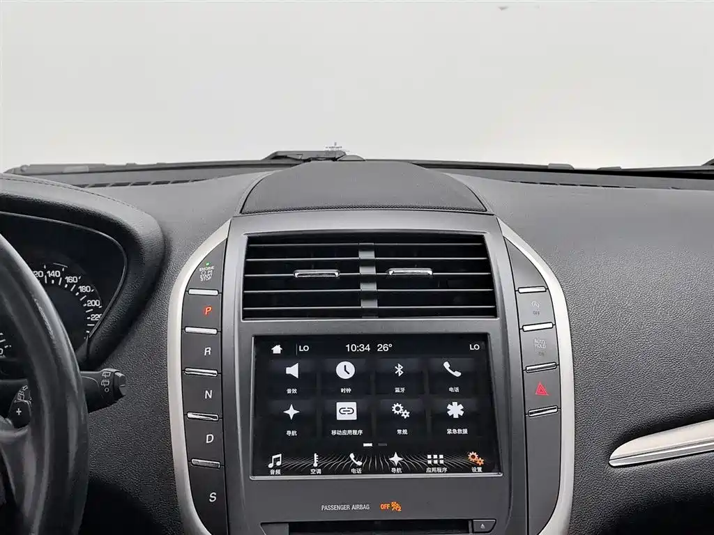 Lincoln MKC 2017 — фото 12