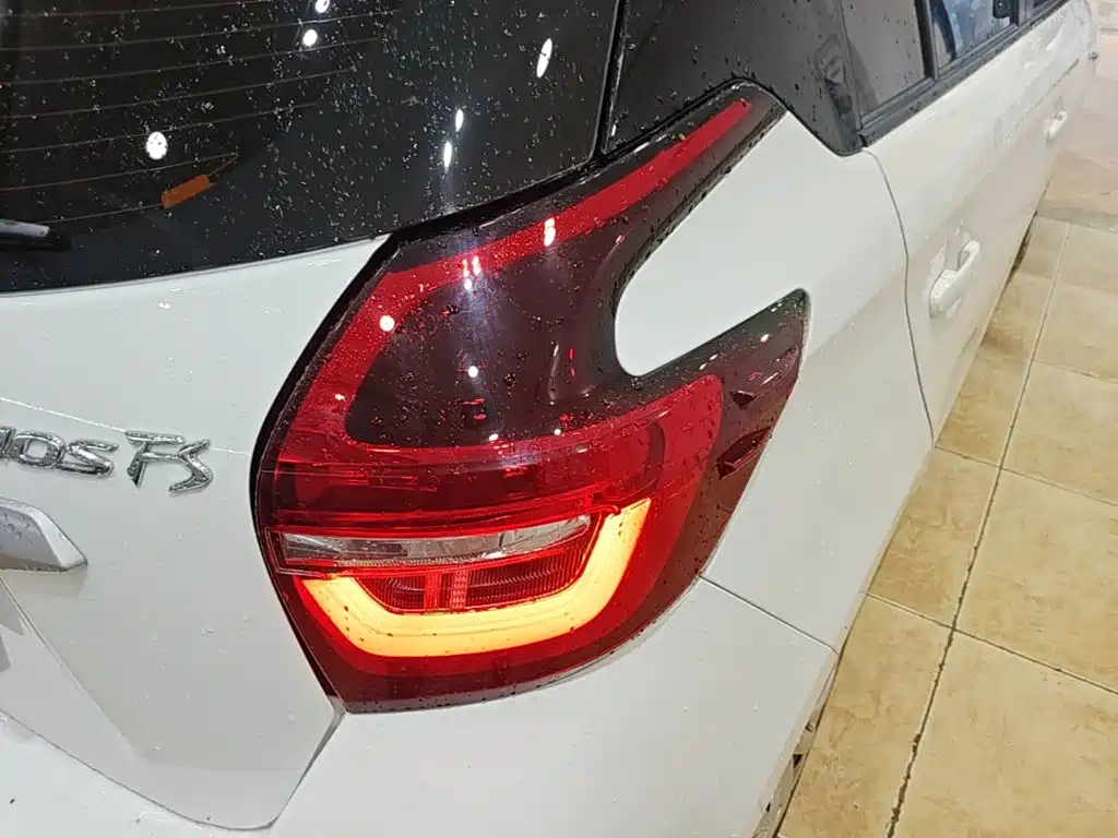 Toyota Vios FS 2022 — фото 8
