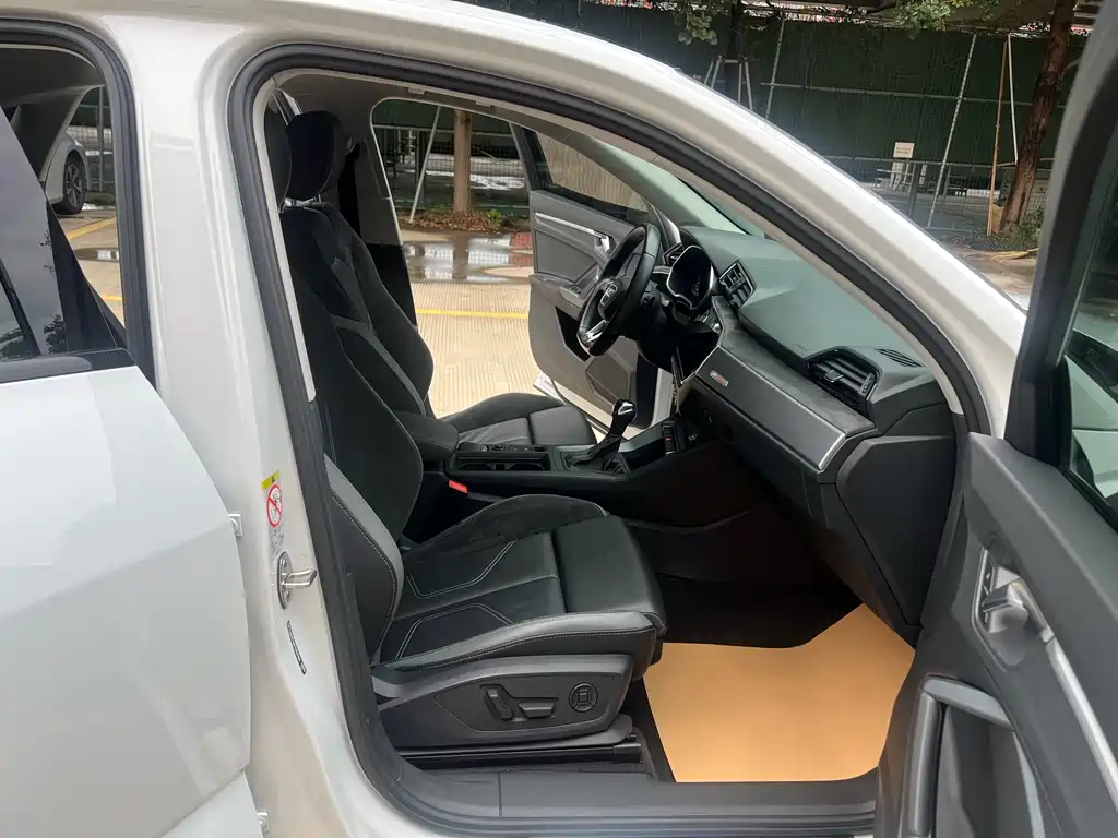 Audi Q3 Sportback 2023 — фото 8