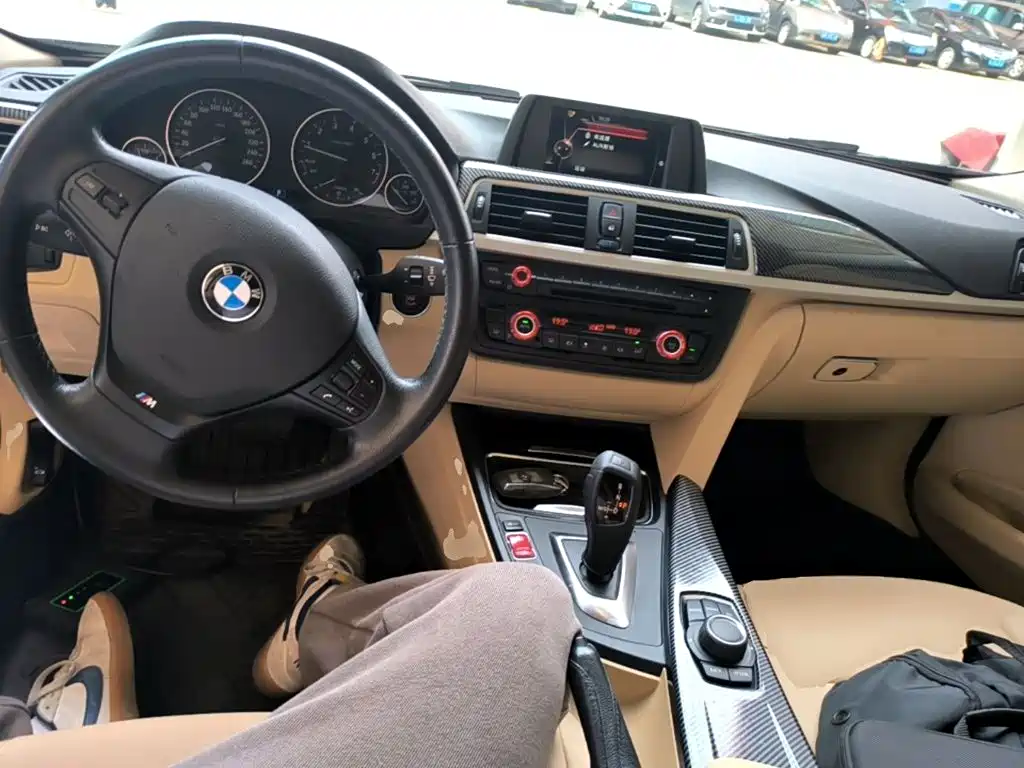 BMW 3 Series 2015 — фото 10