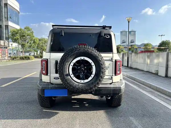 Ford Bronco 2025