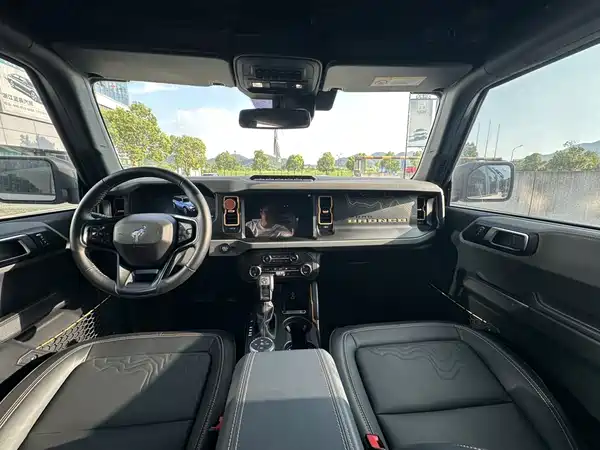 Ford Bronco 2025