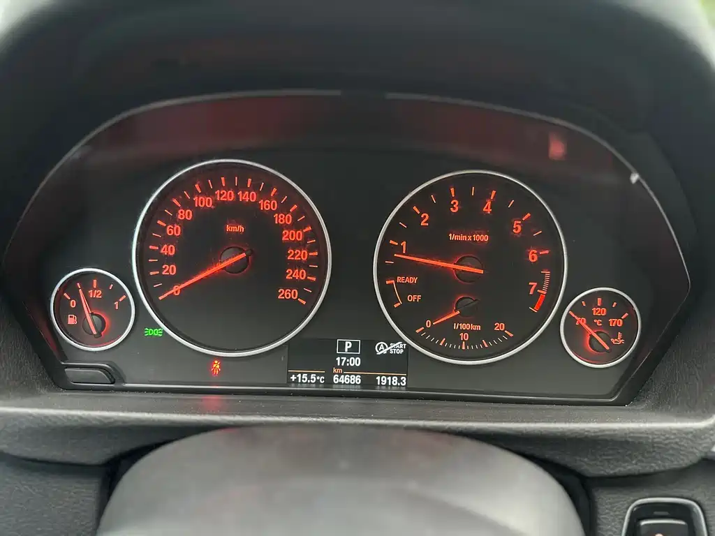BMW 3 Series 2017 — фото 13