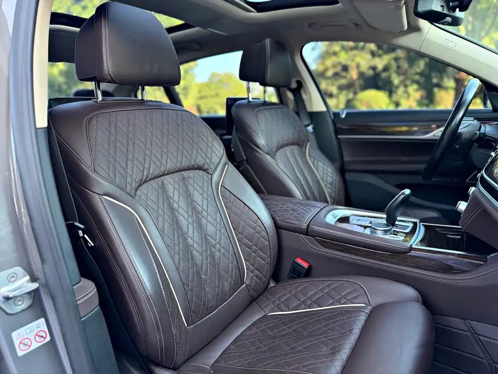 BMW 7 Series 2020 — фото 15