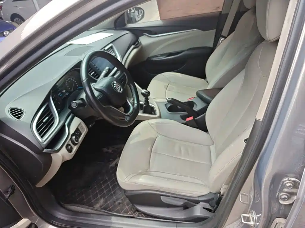 Buick Excelle 2019 — фото 15