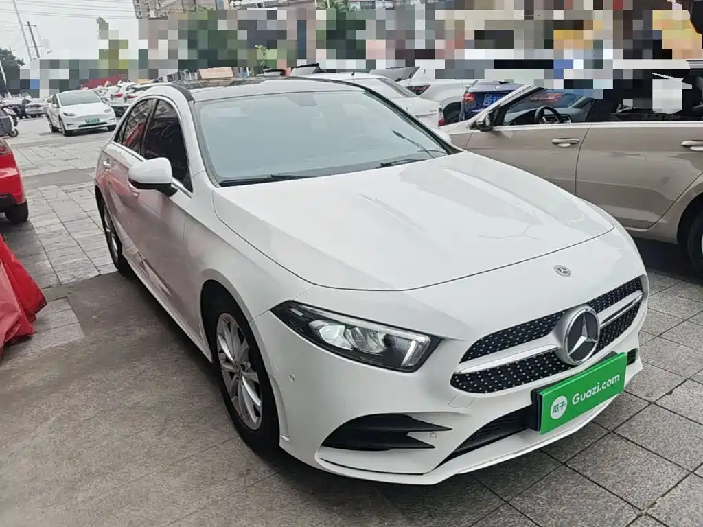 Mercedes-Benz A-Class 2019 — фото 4