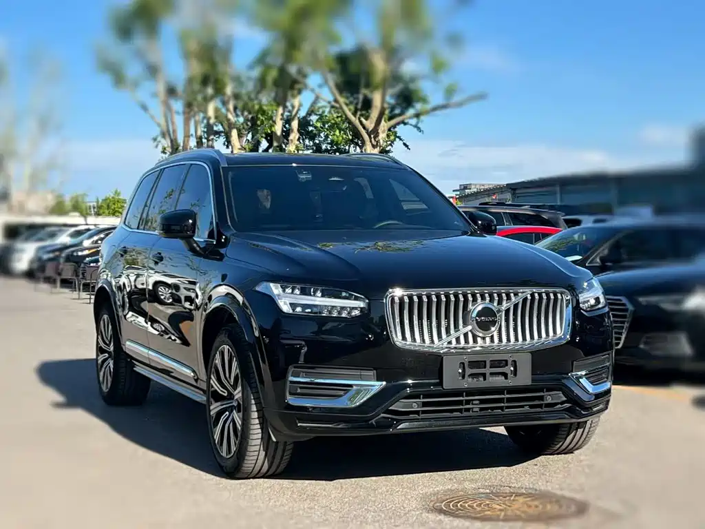 Volvo XC90 2024 — фото 3