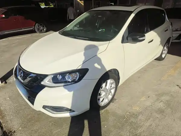Nissan Tiida 2023