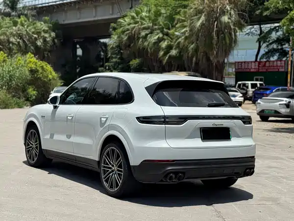 Porsche Cayenne New Energy 2023