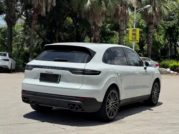 Porsche Cayenne New Energy 2023