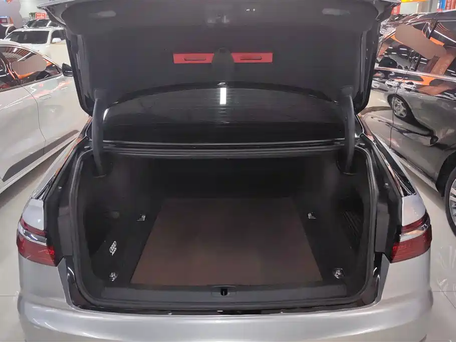 Audi A8 2019