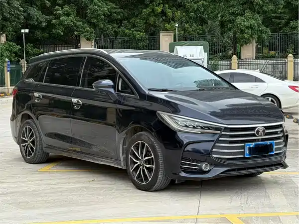 BYD Song MAX 2017