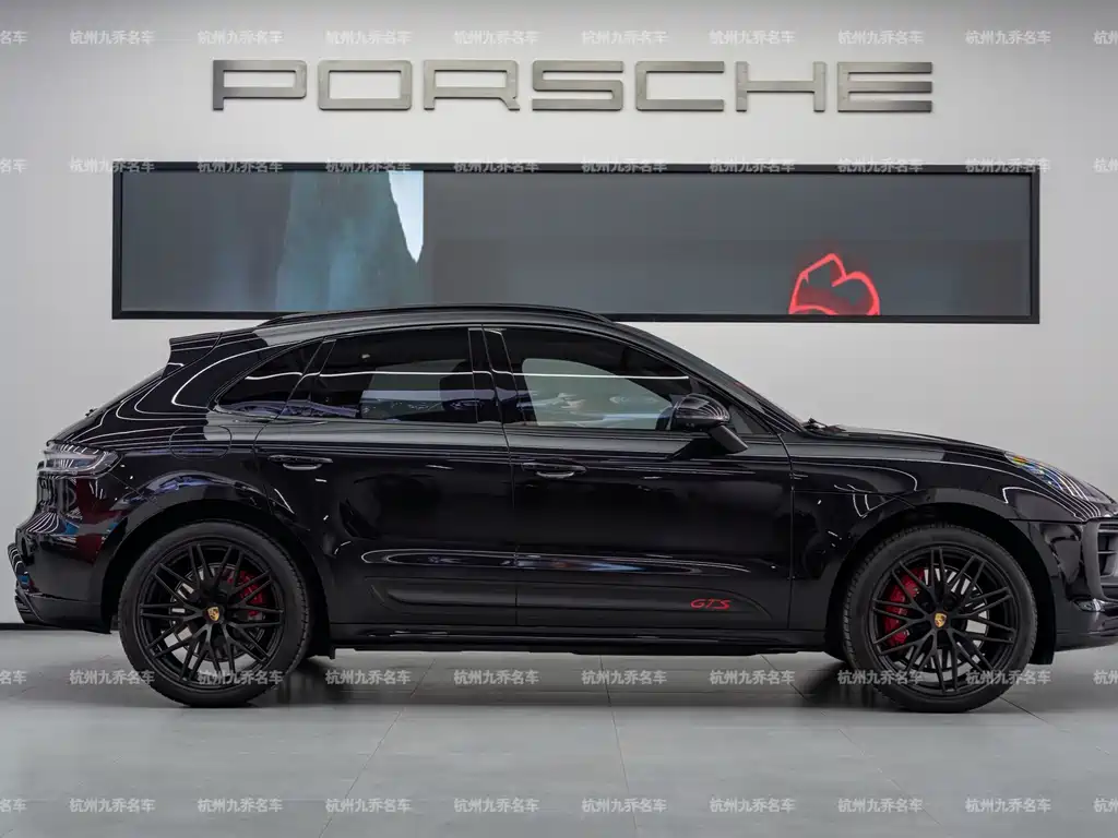 Porsche Macan 2023