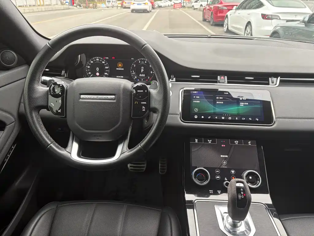 Land Rover Evoque 2020 — фото 15