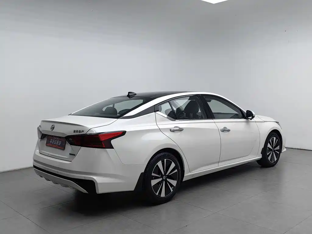 Nissan Teana 2022 — фото 2