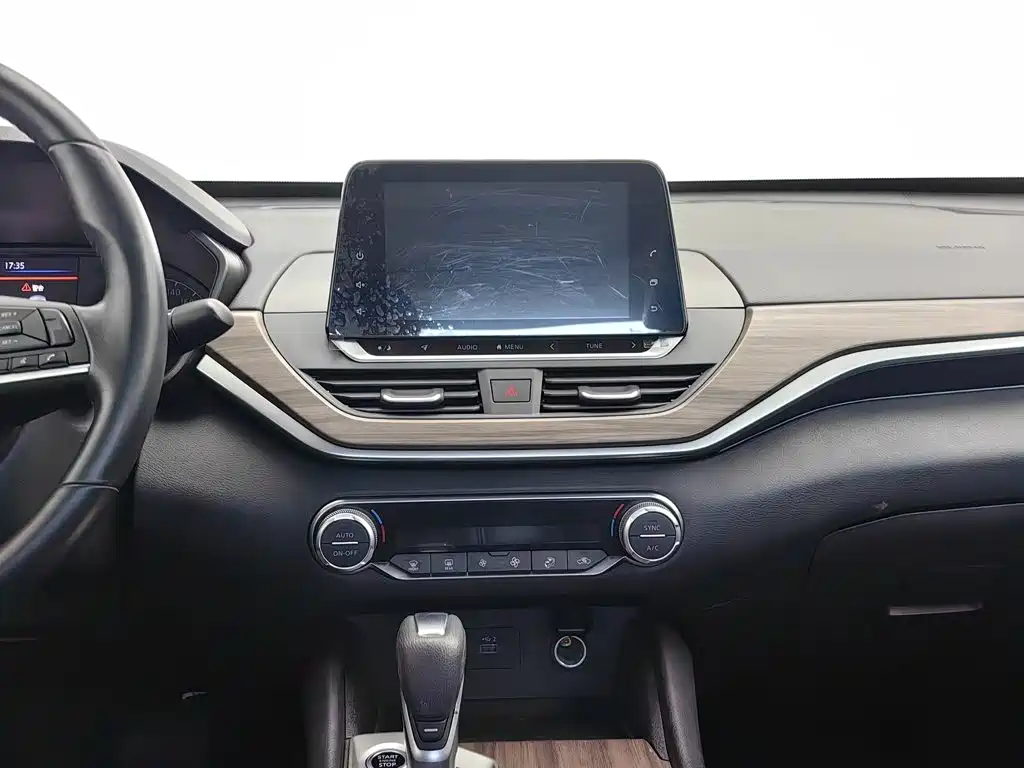 Nissan Teana 2022 — фото 12