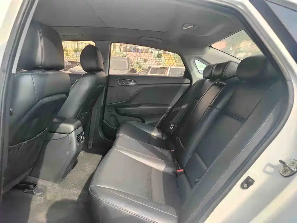 Hyundai Mistra 2015 — фото 7