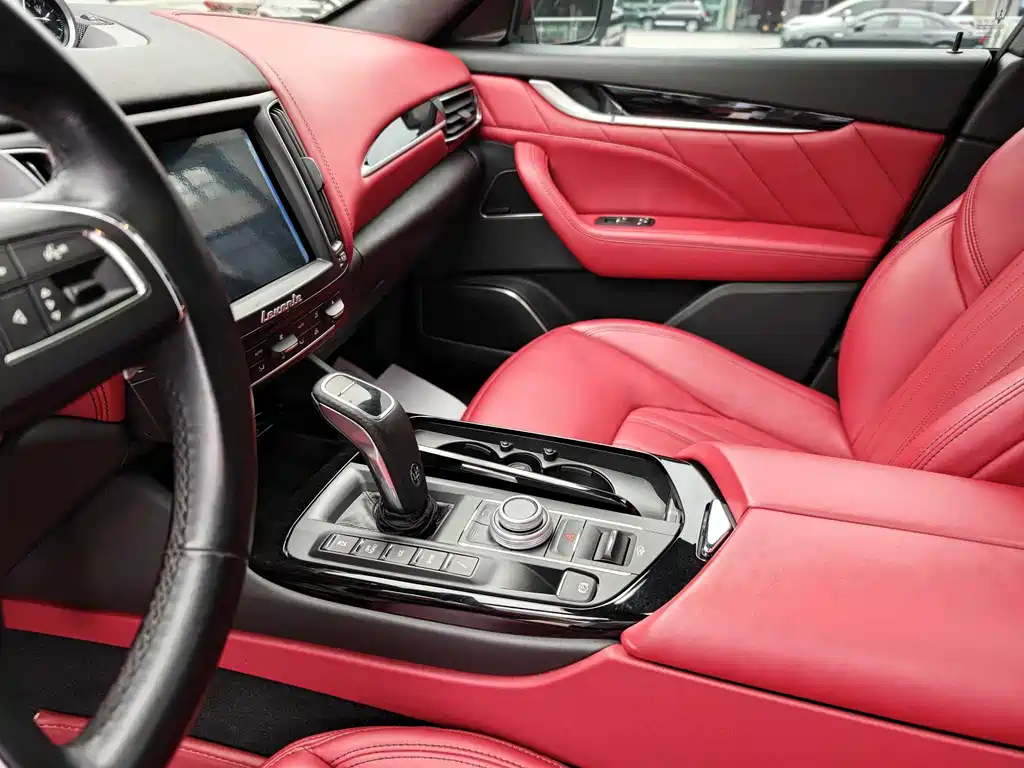 Maserati Levante 2021 — фото 10