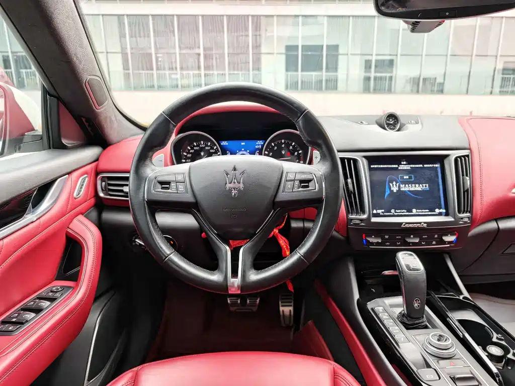Maserati Levante 2021 — фото 20