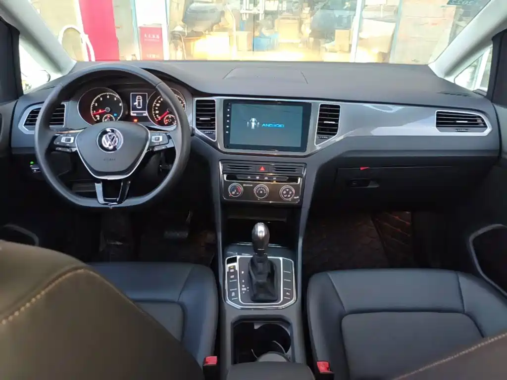 Volkswagen Golf Jialu 2018 — фото 10