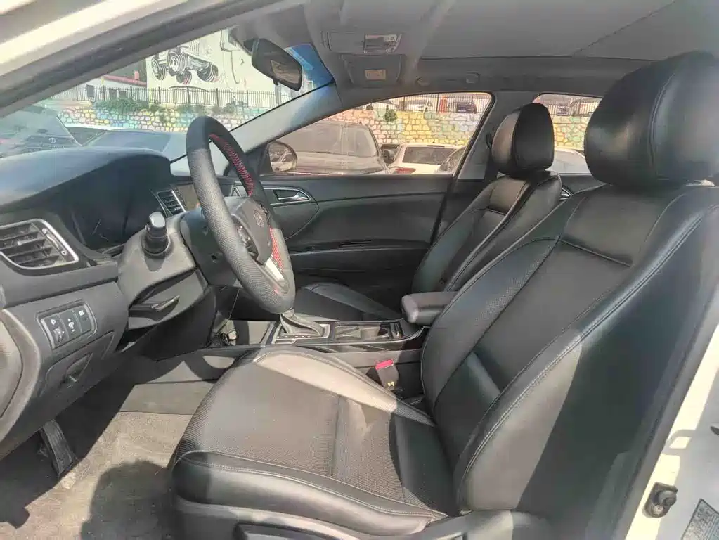 Hyundai Mistra 2015 — фото 5