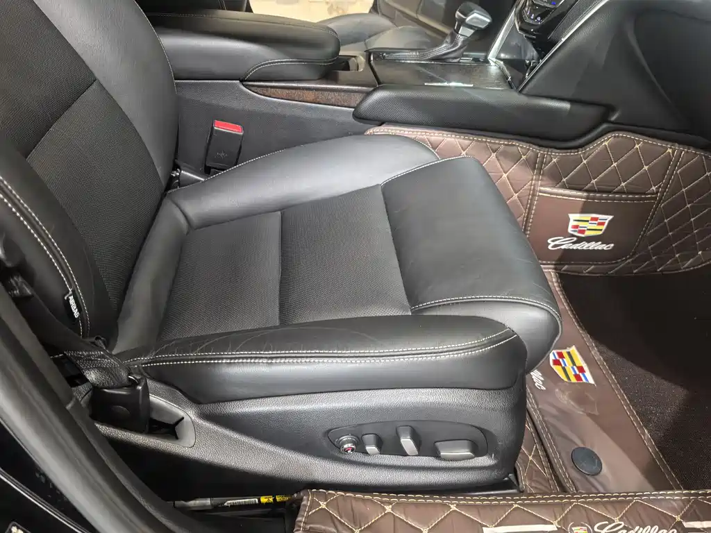Cadillac XTS 2018 — фото 16