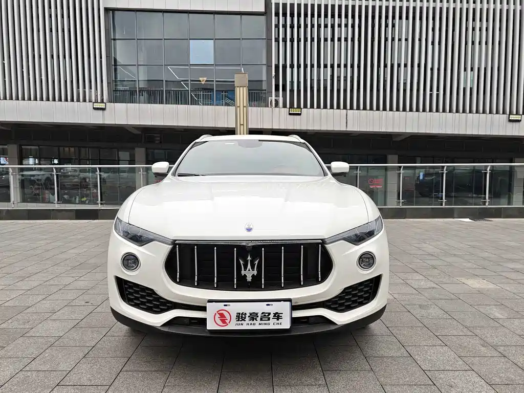 Maserati Levante 2021 — фото 2
