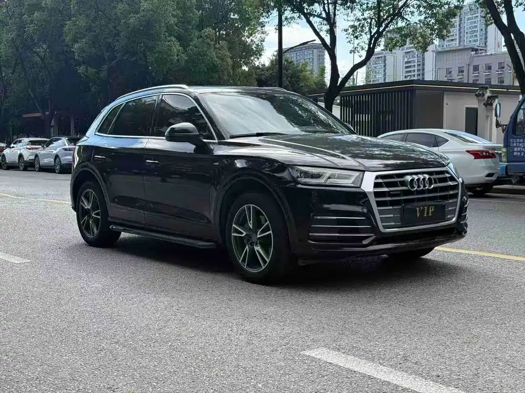 Audi Q5L 2019 — фото 2