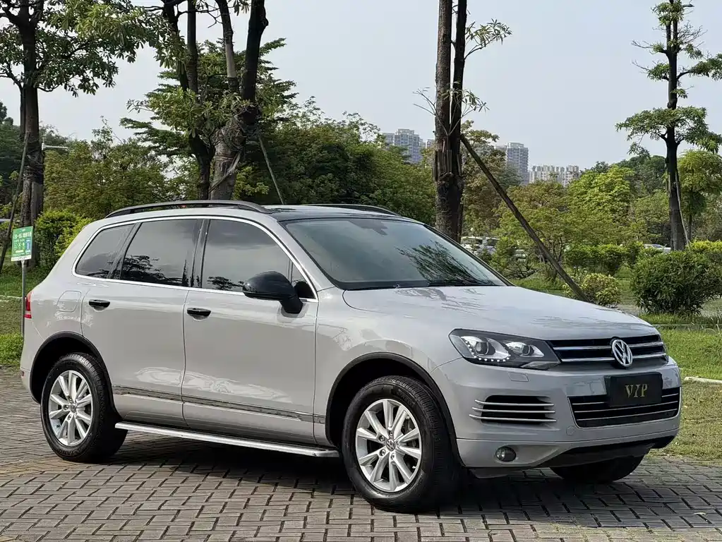 Volkswagen Touareg 2013 — фото 3