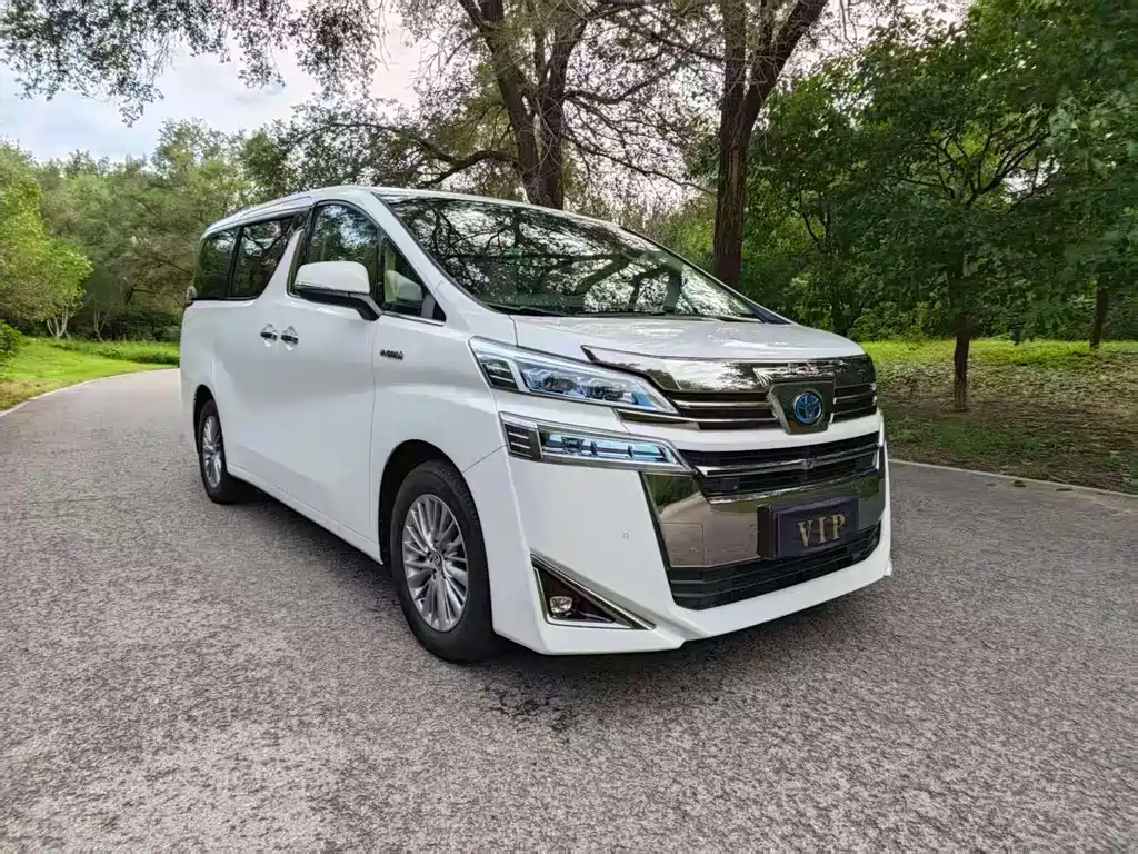 Toyota Vellfire 2020 — фото 1