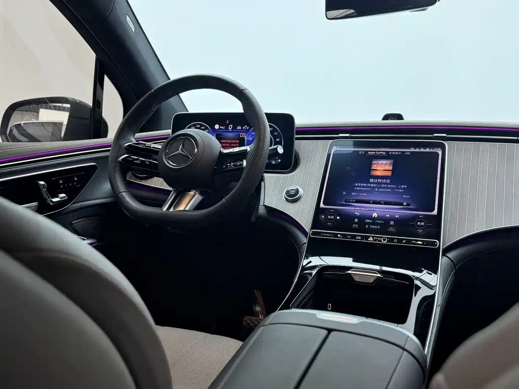 Mercedes-Benz EQE SUV 2024 — фото 17