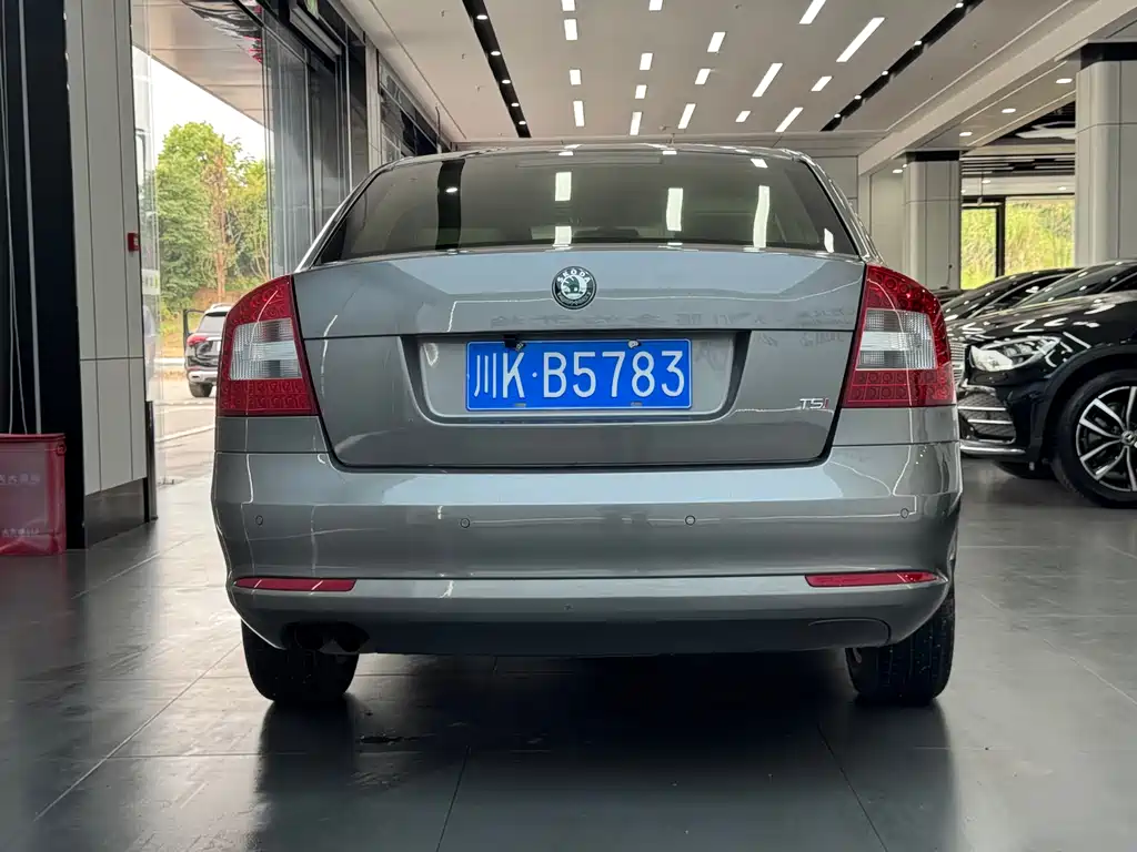 Skoda Octavia 2013 — фото 4