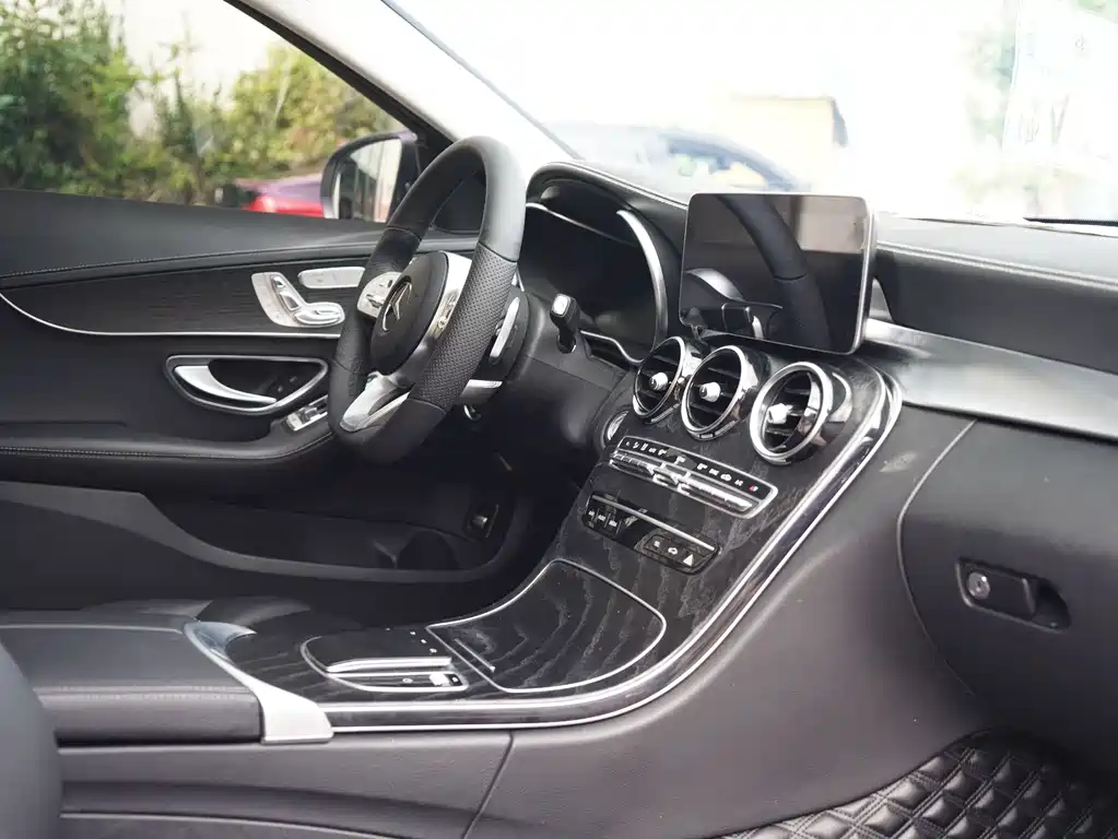 Mercedes-Benz C-Class 2021 — фото 11
