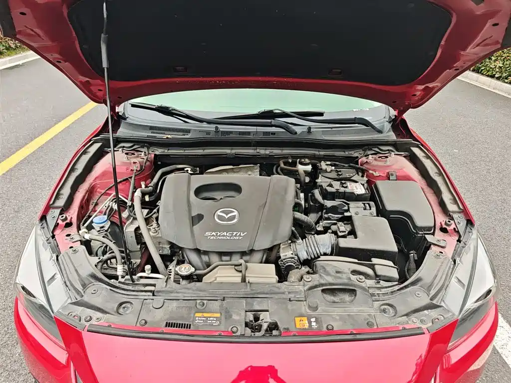 Mazda 3 Axela 2019 — фото 23