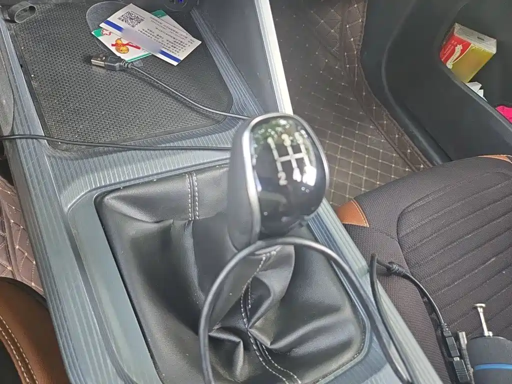 Geely Emgrand 2025
