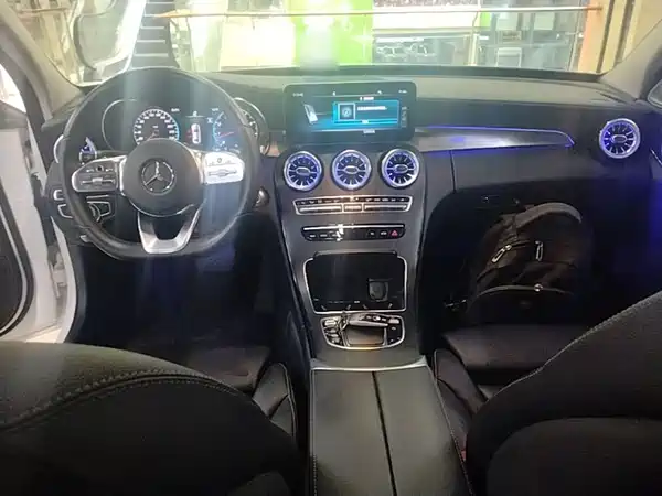 Mercedes-Benz C-Class 2020