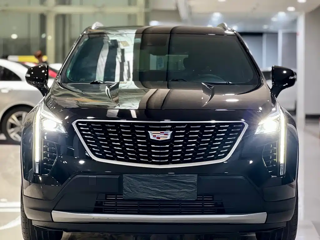 Cadillac XT4 2022 — фото 2
