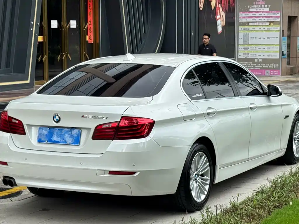 BMW 5 Series 2015 — фото 4