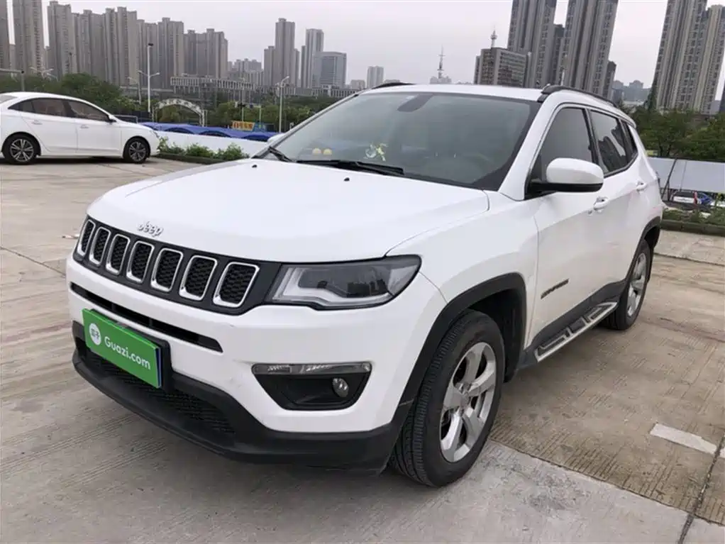 Jeep Compass 2018 — фото 2